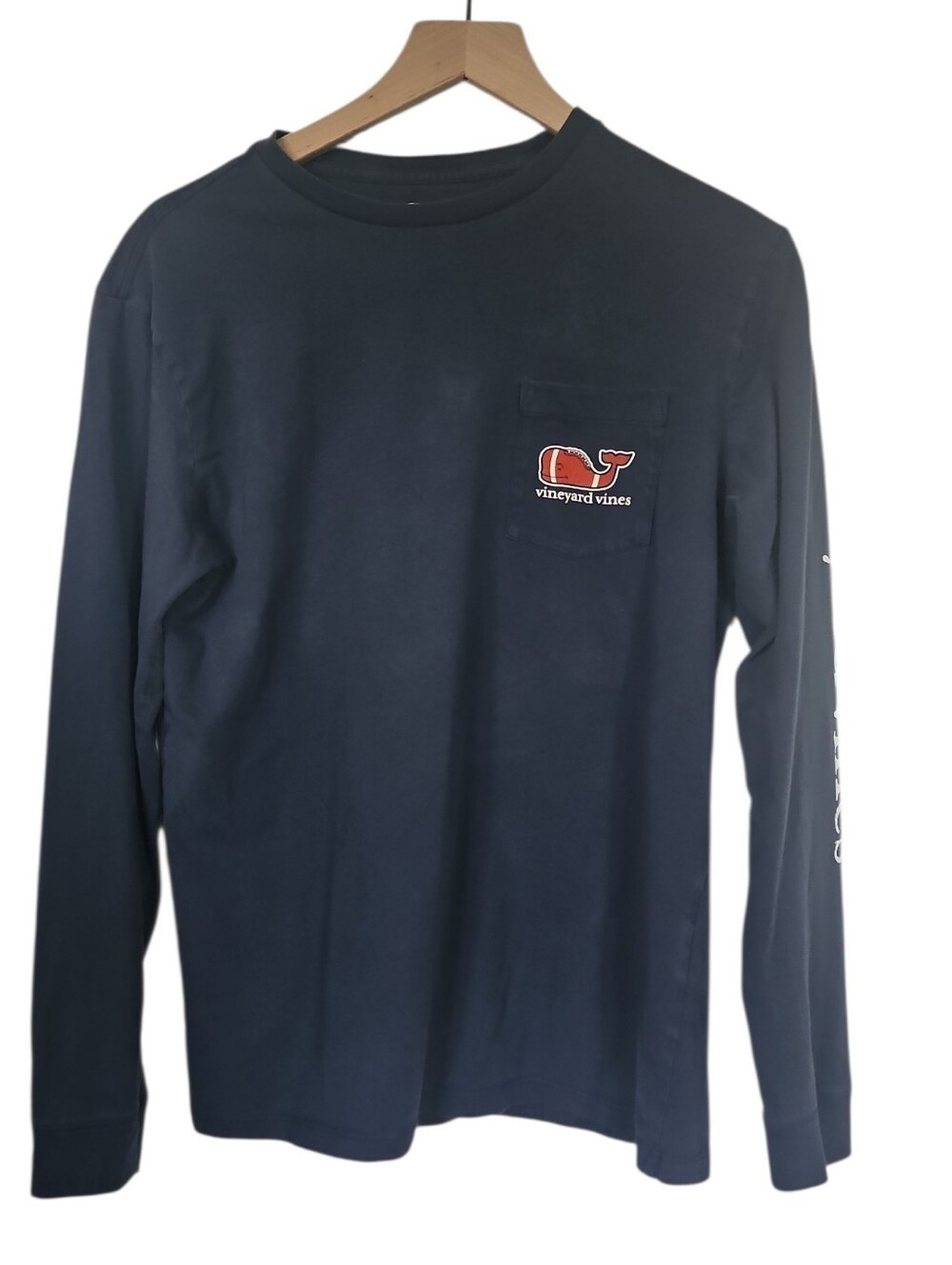 Vineyard Vines Navy Long Sleeve Pocket Tee with Red Whale Logo Size Small